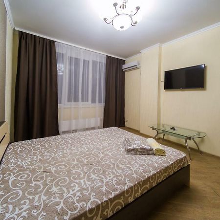 Kvartirkoff Na Bogatirskaya 6A, 2 Floor Киев Екстериор снимка